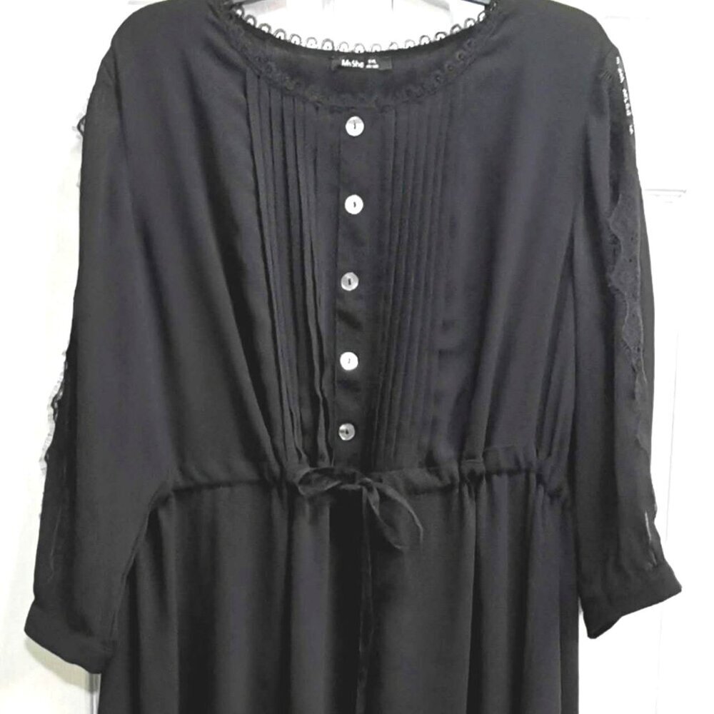 Elegant Black Dress with Lace-Trimmed 3/4 Sleeves(XL-2XL)